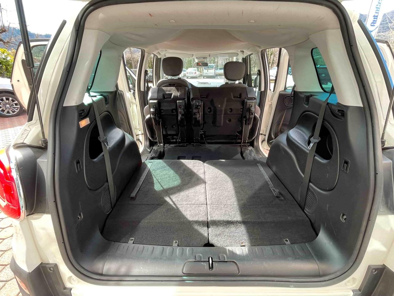 Fiat 500L Living 1.6 Multijet 105 CV Lounge 7 POSTI / NEOPATENTATI