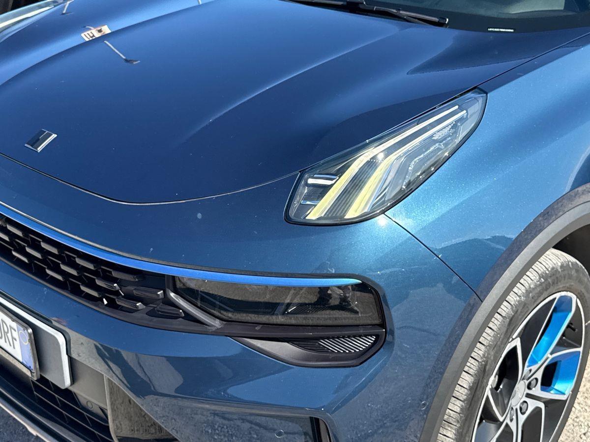 Lynk & Co 01 - 01 1.5 td phev auto