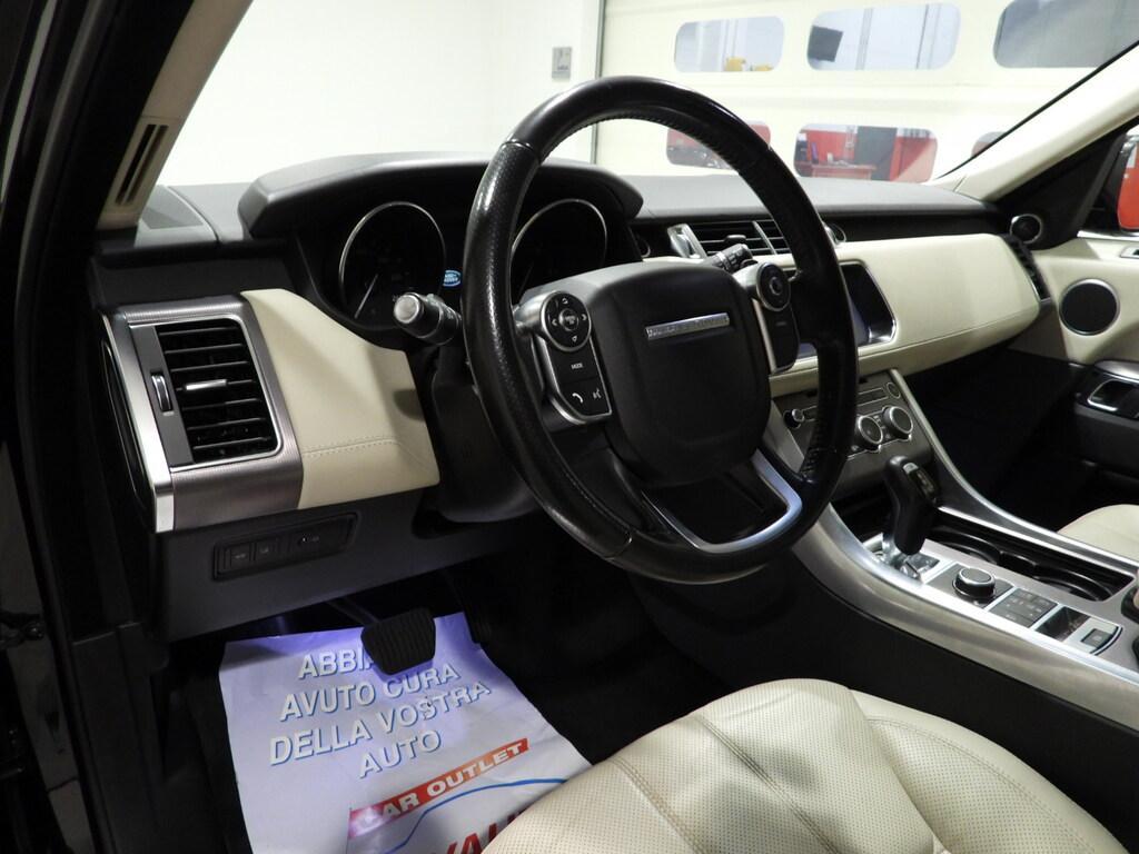 Land Rover Range Rover Sport 3.0 TDV6 HSE 4WD Auto