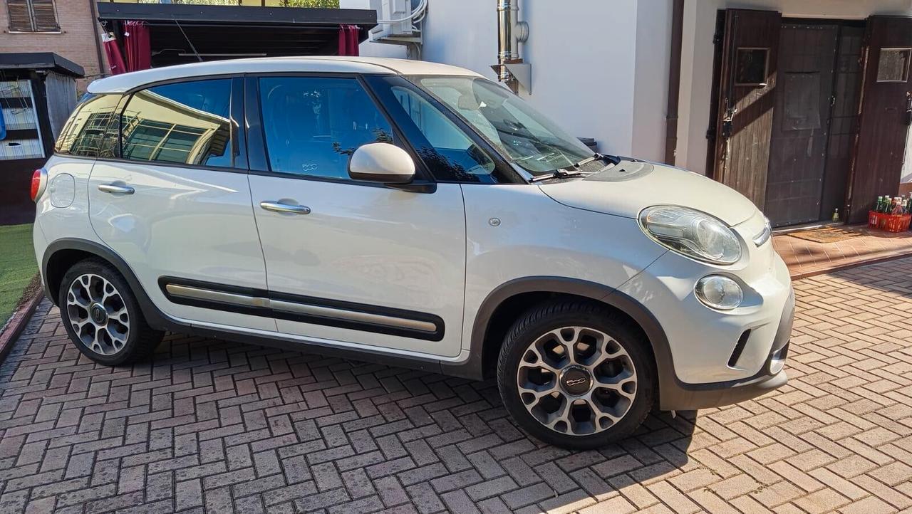 Fiat 500L TDI 1300CC-TREKING (IN ARRIVO) FULL OPTIONAL-ANNO 2015-KM145000-UNICO PROPRIETARIO-NEO PATENTATI