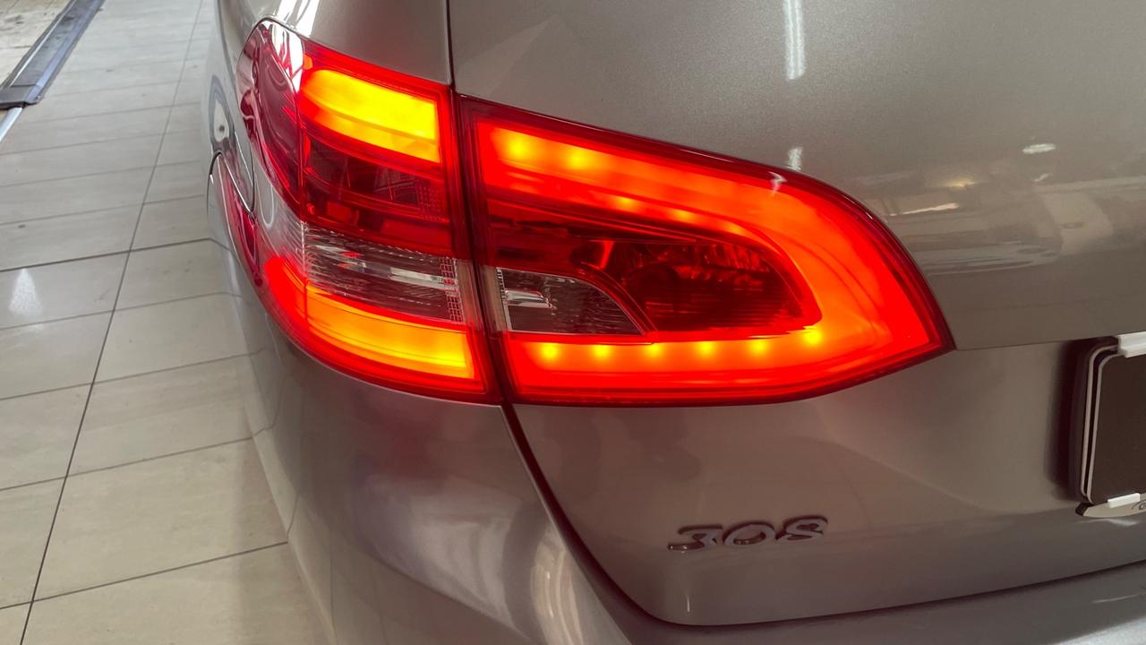 Peugeot 308 BlueHDi 120 S&S EAT6 SW Allure