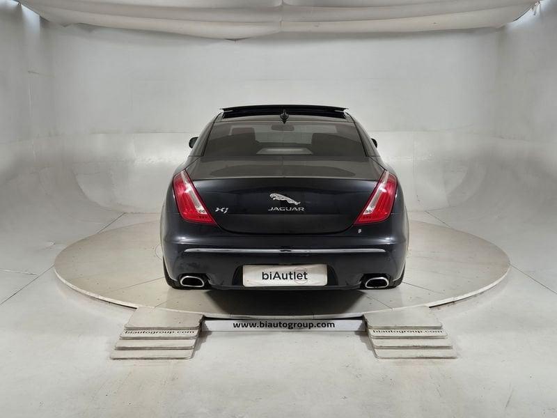 Jaguar XJ 3.0d V6 Portfolio auto my13