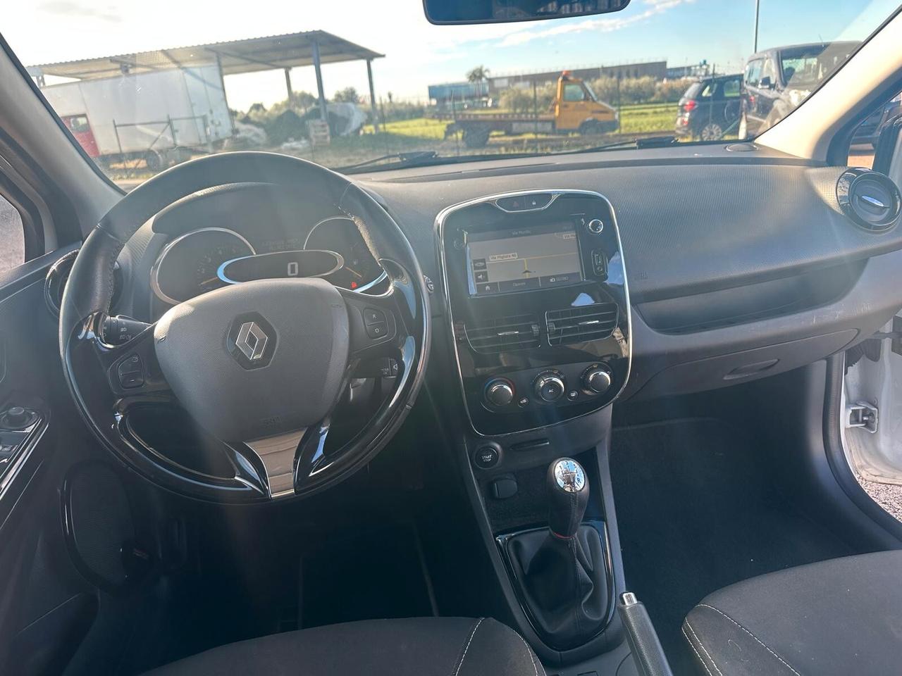 Renault New Clio 1.5 Diesel