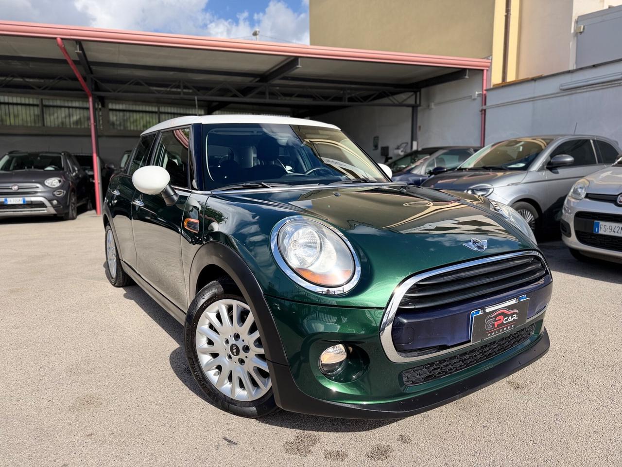 Mini 1.5 Cooper D 5 porte CAMBIO AUTOMATICO