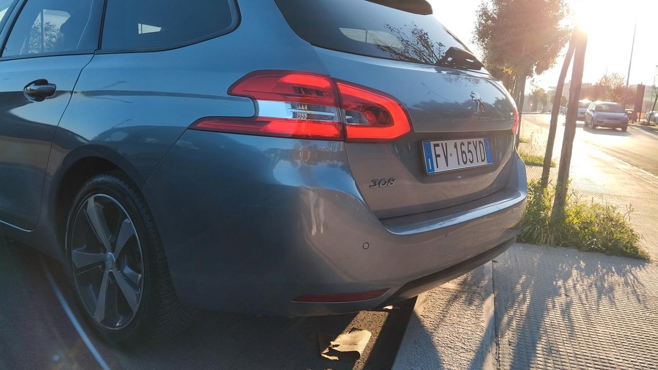 PEUGEOT 308 SW 1.5 TDI- GARANZIA FULL