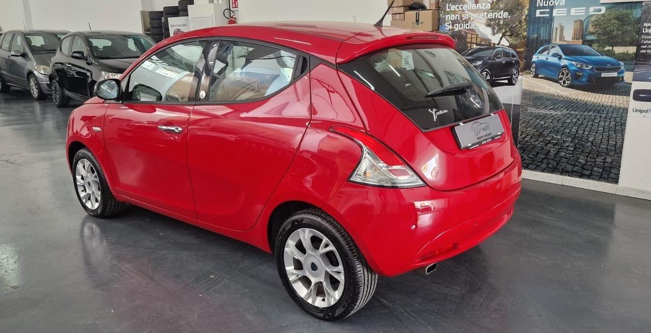 Lancia Ypsilon 1.2 69 CV 5 porte GPL Ecochic Gold