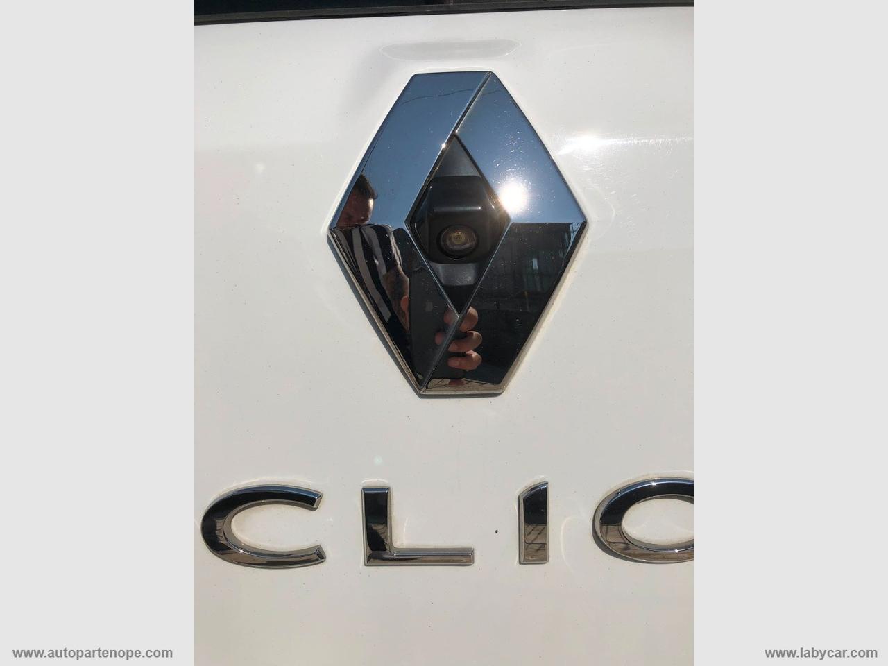 RENAULT Clio dCi 8V 75CV 5p. Moschino Intens