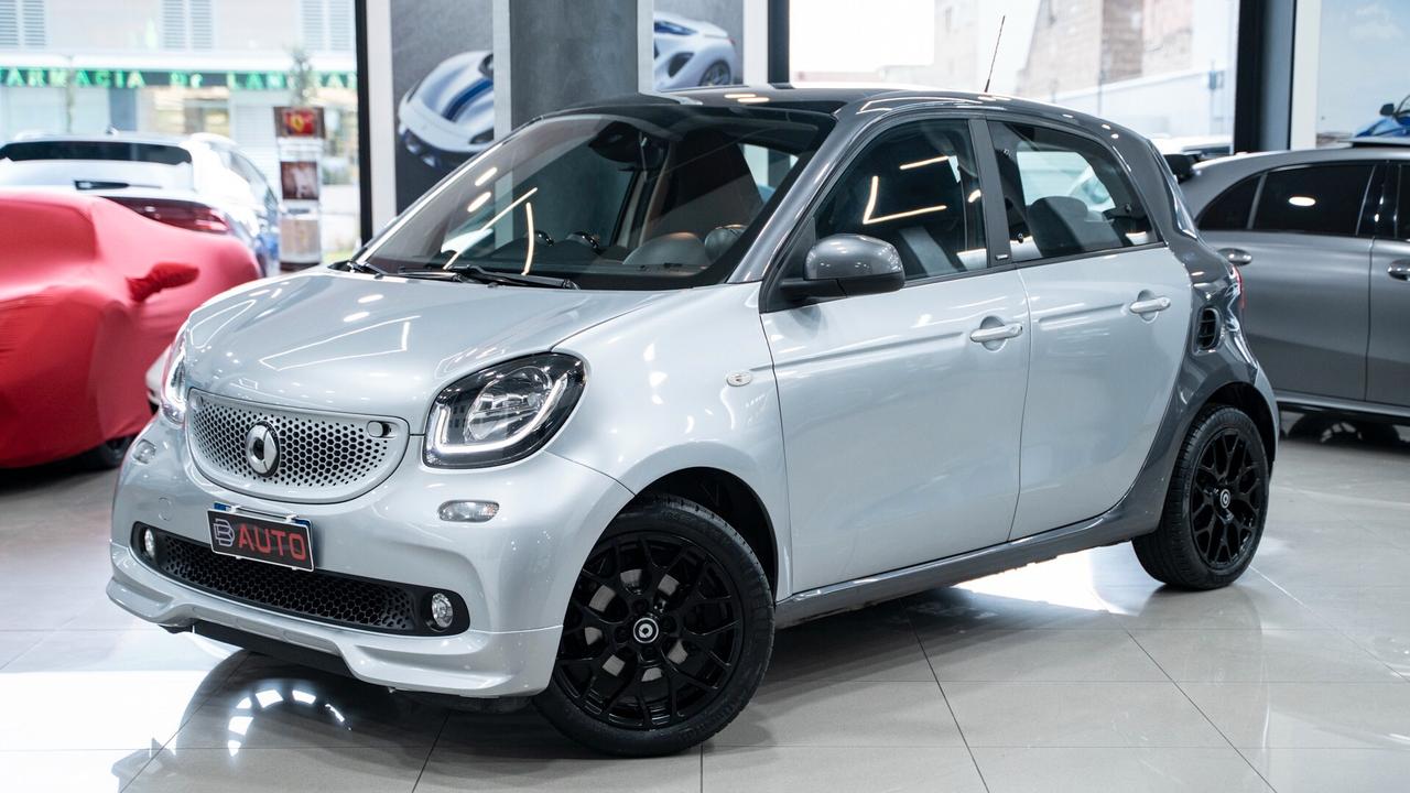 Smart ForFour 0.9 90CV SUPERPASSION TWINAMIC 16" NAVI LED FULL O
