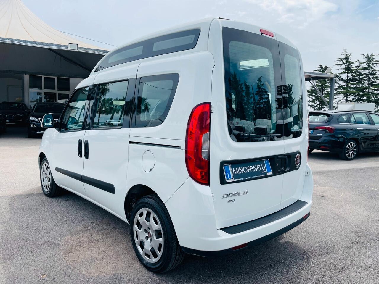 Fiat Doblo 1.6 MJT 16V 120CV CON PEDANA DISABILI ELETTRIC- TETTO ALTO