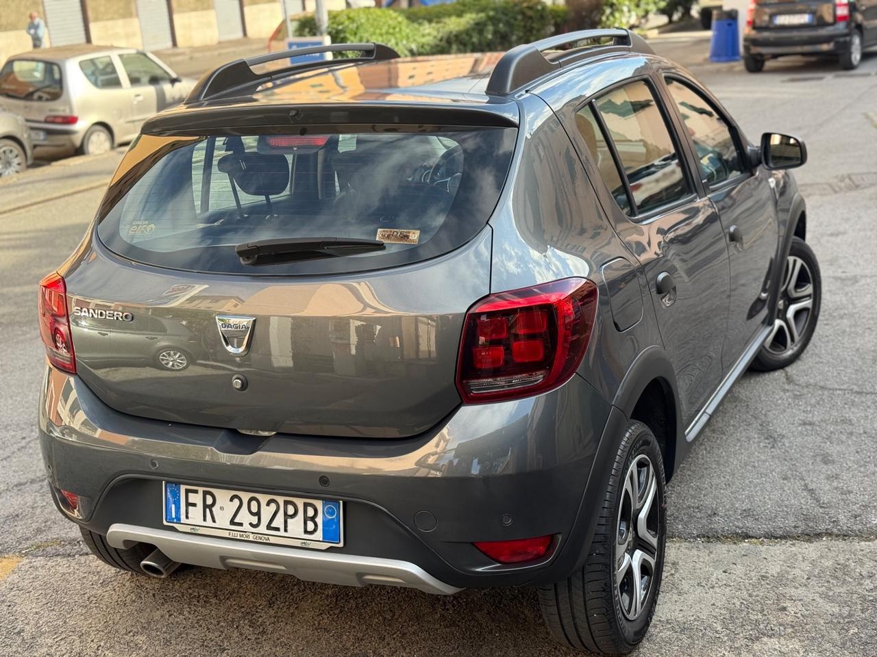 Dacia Sandero Stepway 1.5 dCi 8V 90CV Start&Stop con soli 18.000km