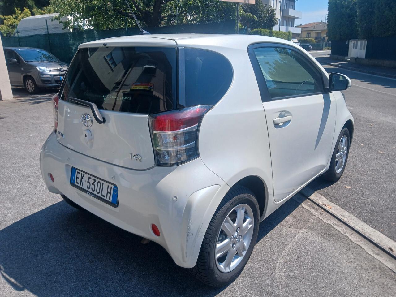 Toyota iQ 1.0 CVT Loung 4 POSTI