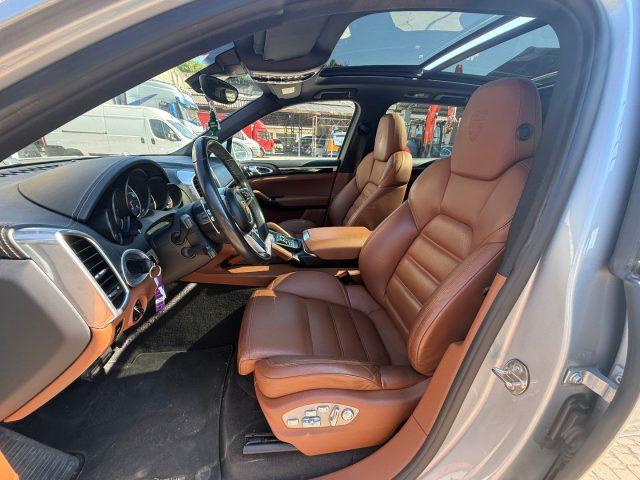 PORSCHE Cayenne PLATINUM EDITION