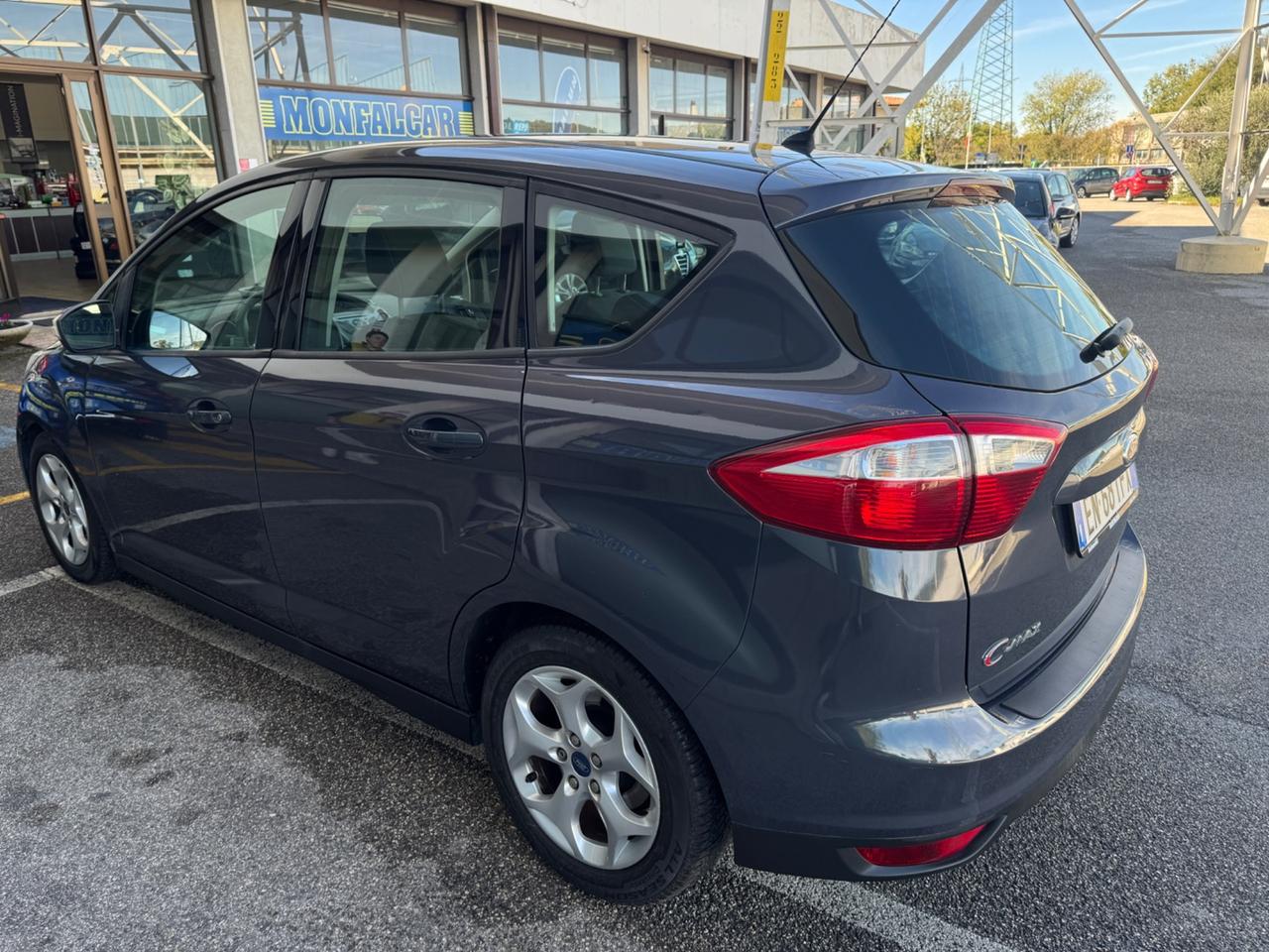 Ford C-Max 1.6 TDCi 115CV Neopat