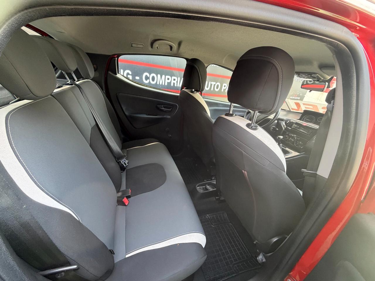 Lancia Ypsilon 2016 1.3 MJT 95 CV FULL LEGGI TUTTO!
