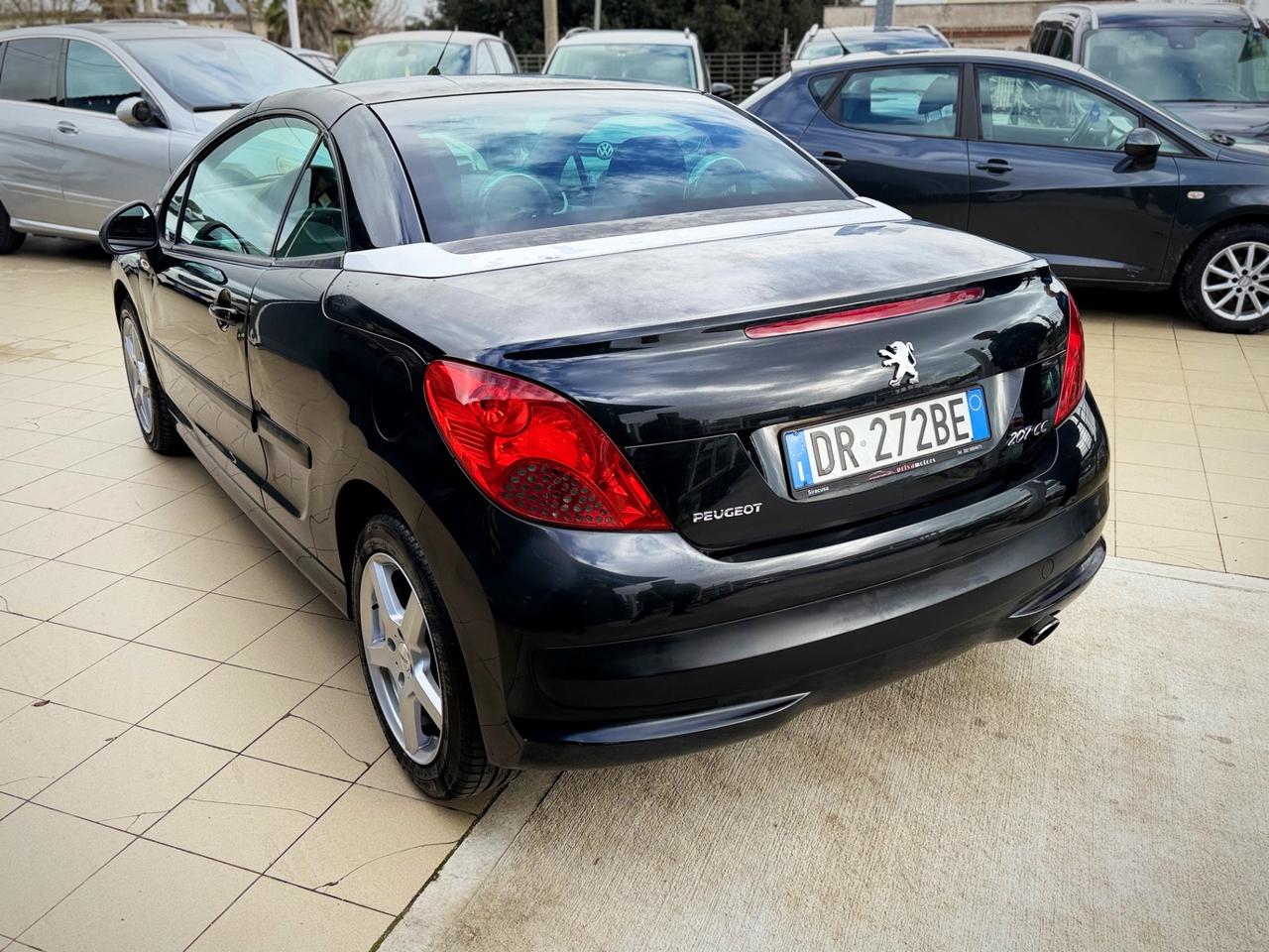 Peugeot 207 1.6 HDi 110CV CC Féline Garanzia 12 Mesi