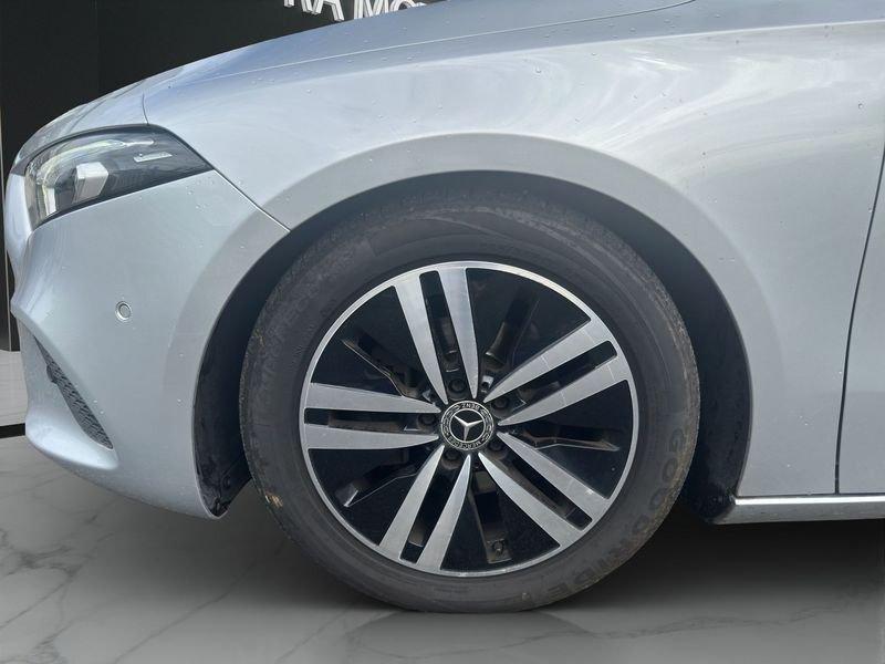 Mercedes-Benz Classe A A 180 d Sport auto