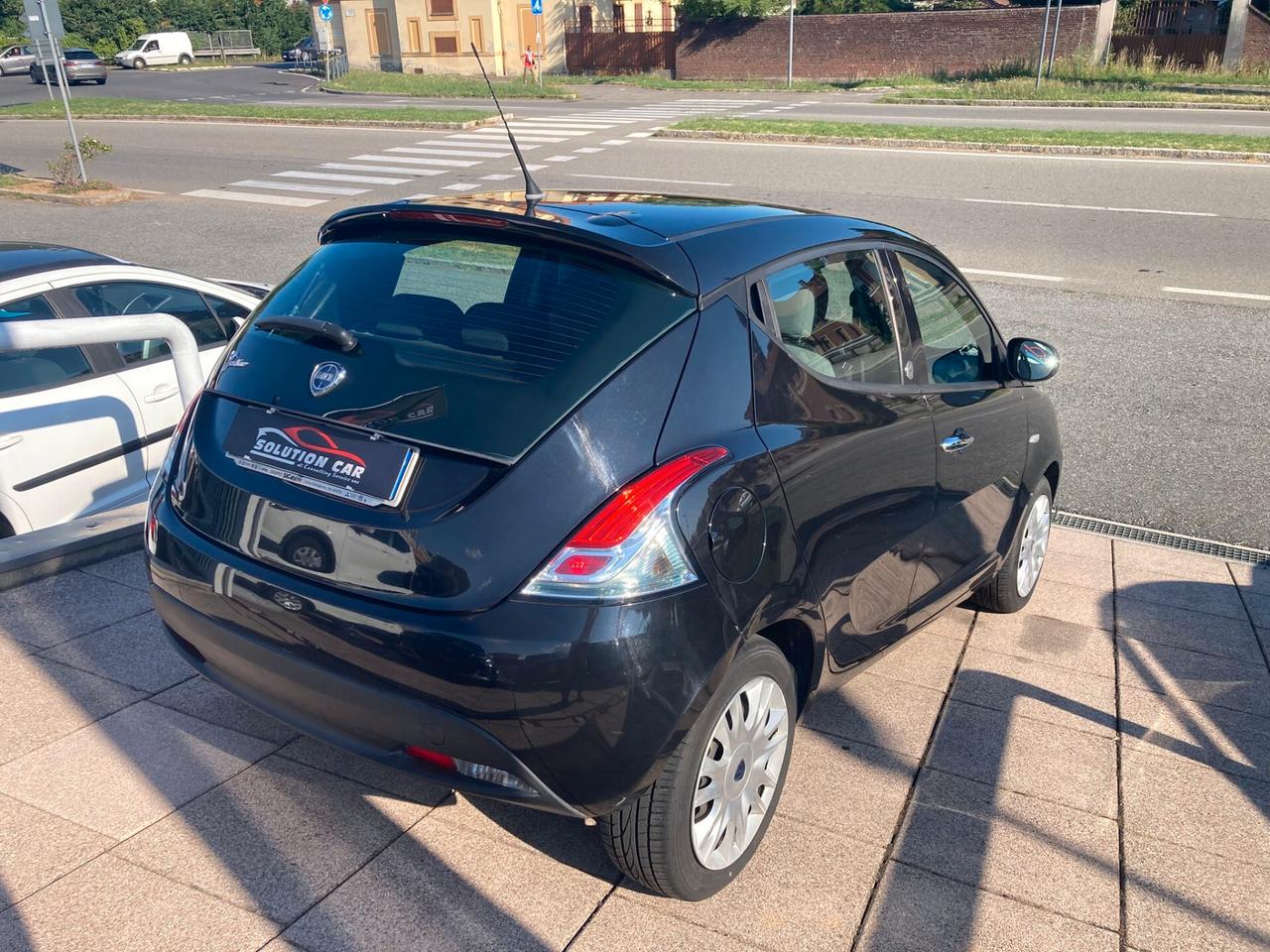 Lancia Ypsilon 1.2 69 CV 5 porte GPL Ecochic Gold