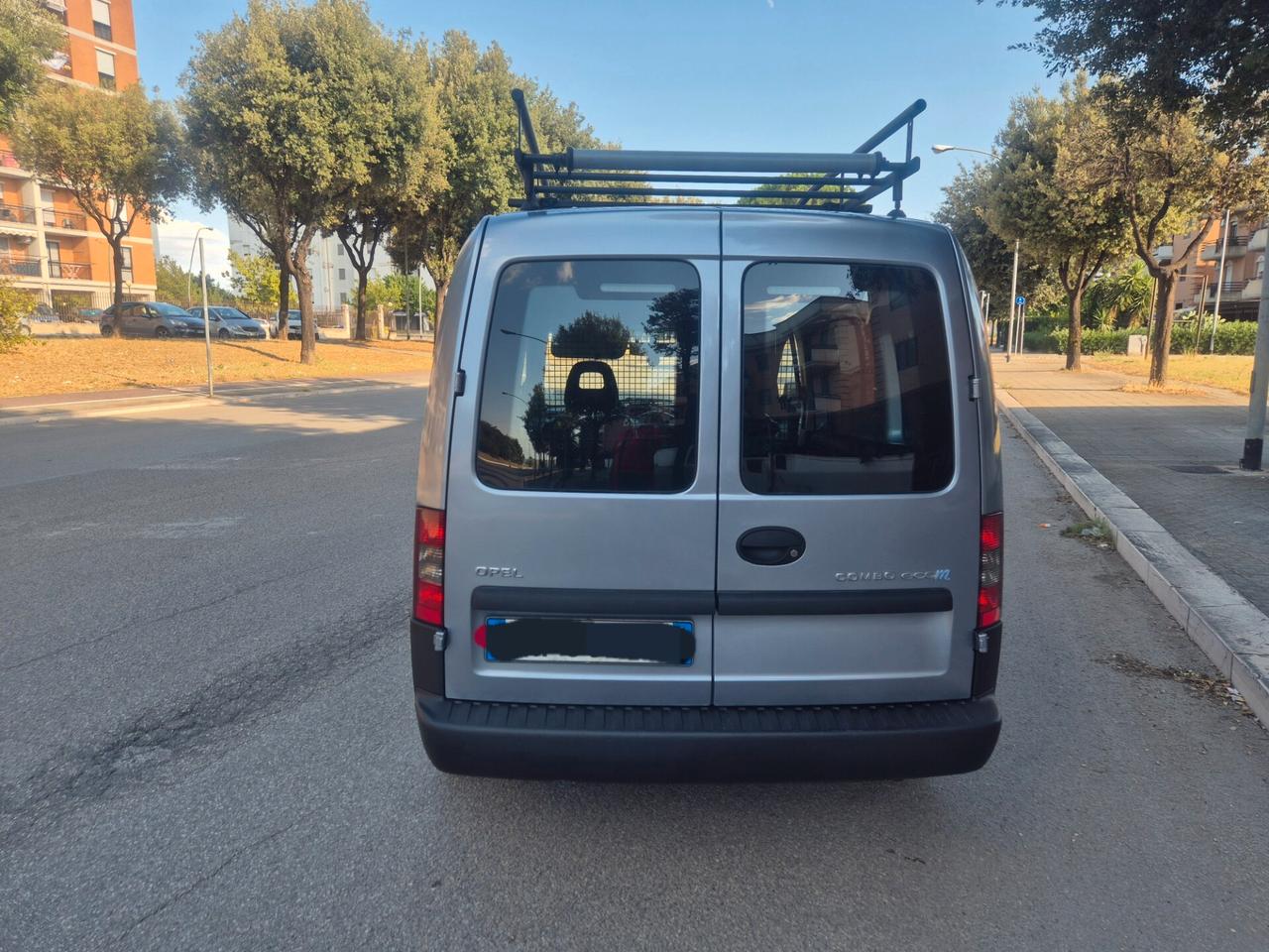 Opel Combo 1.6 94cv metano casa madre 2010