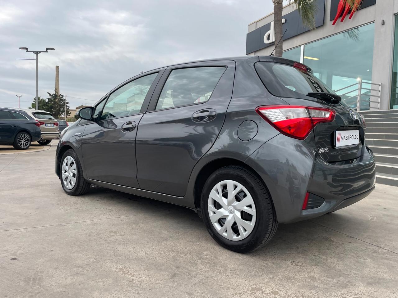 Toyota Yaris 1.5 Hybrid 5 porte Business