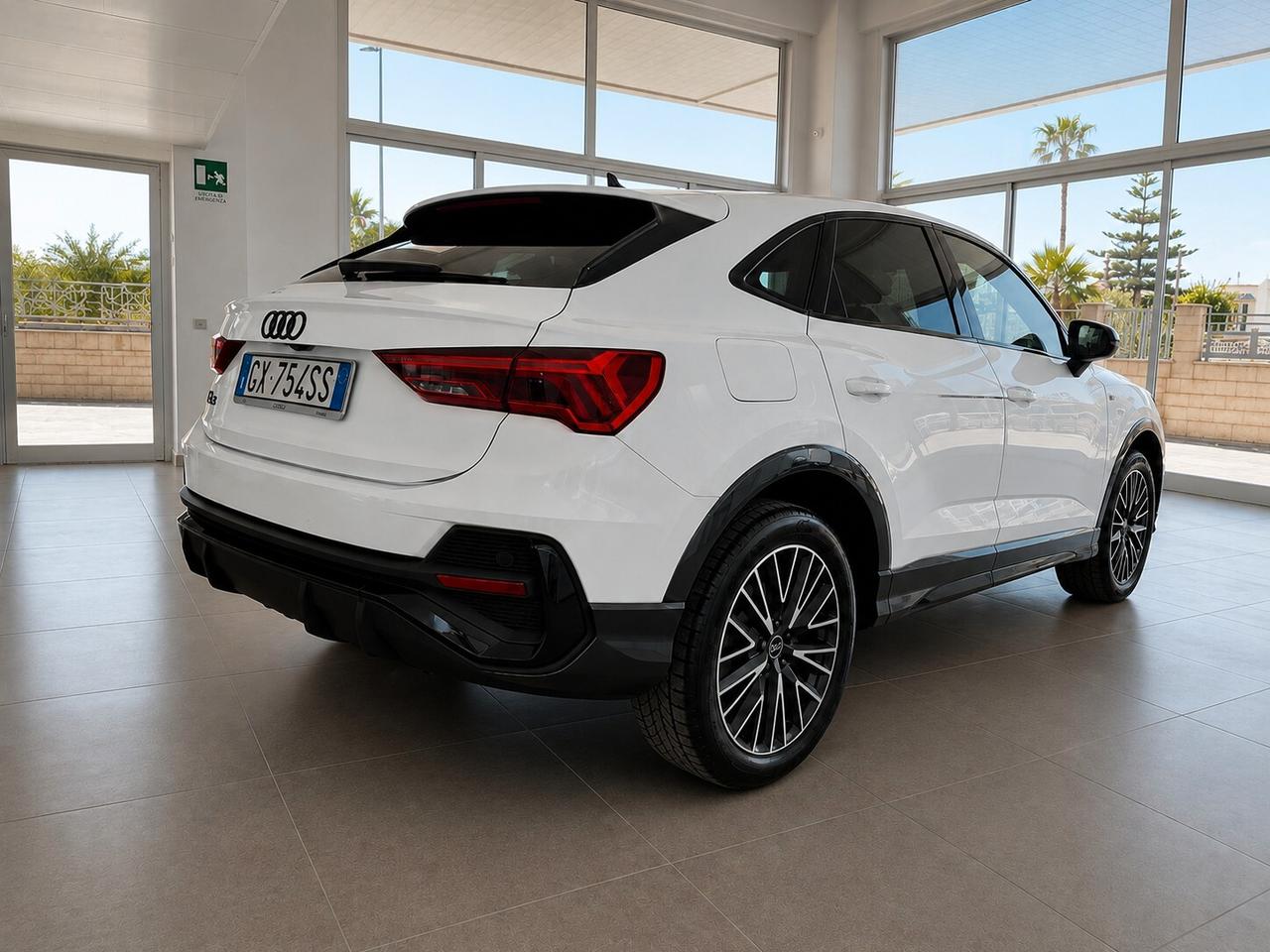 Audi Q3 SPB 35 TDI S tronic S-Line edition Black Line