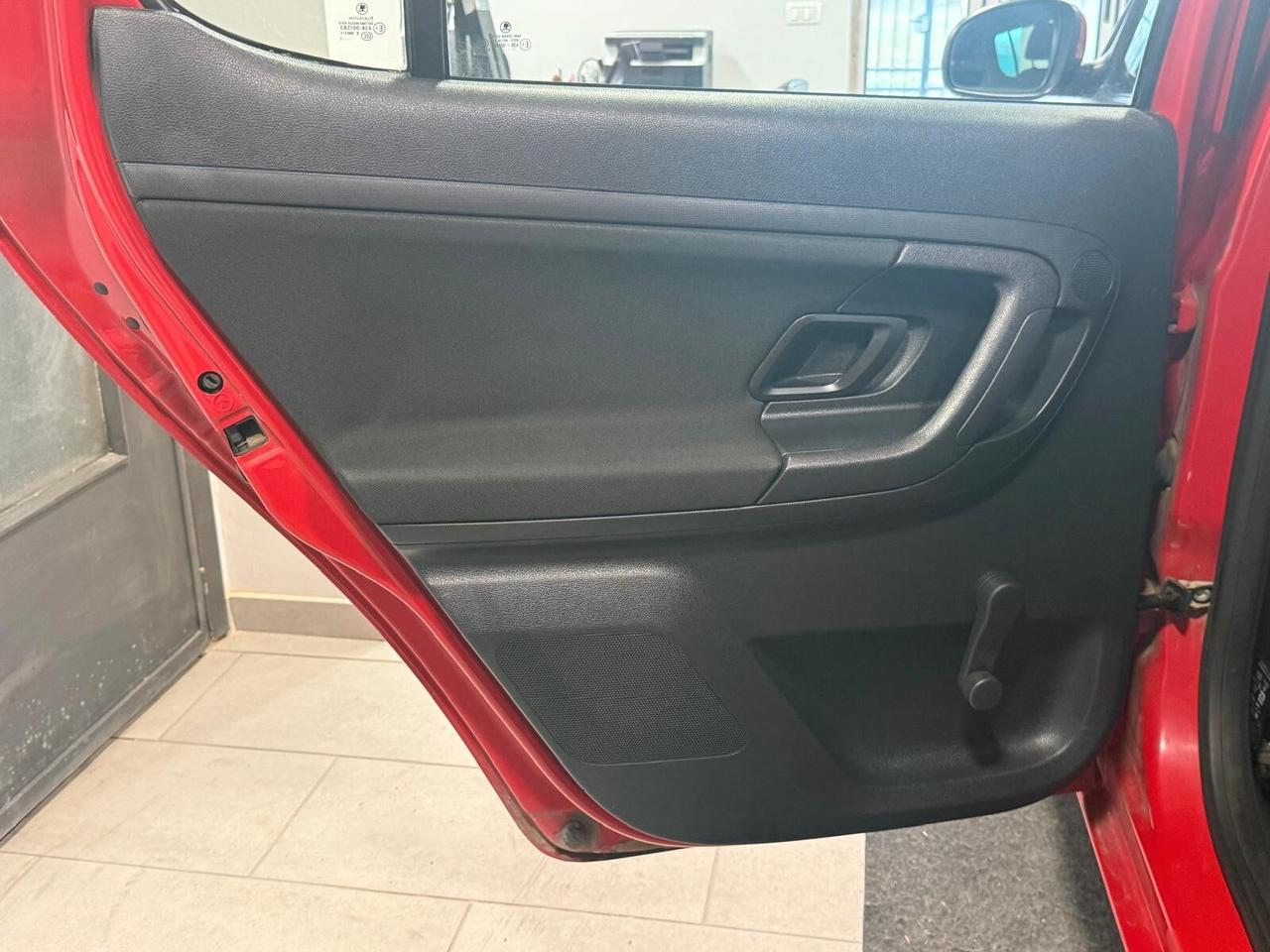 Skoda Fabia 1.6 TDI CR 75CV 5p. Style 2011 TAGLIANDI CASA MADRE-DISTRIBUZIONE FATTA 162.000KM