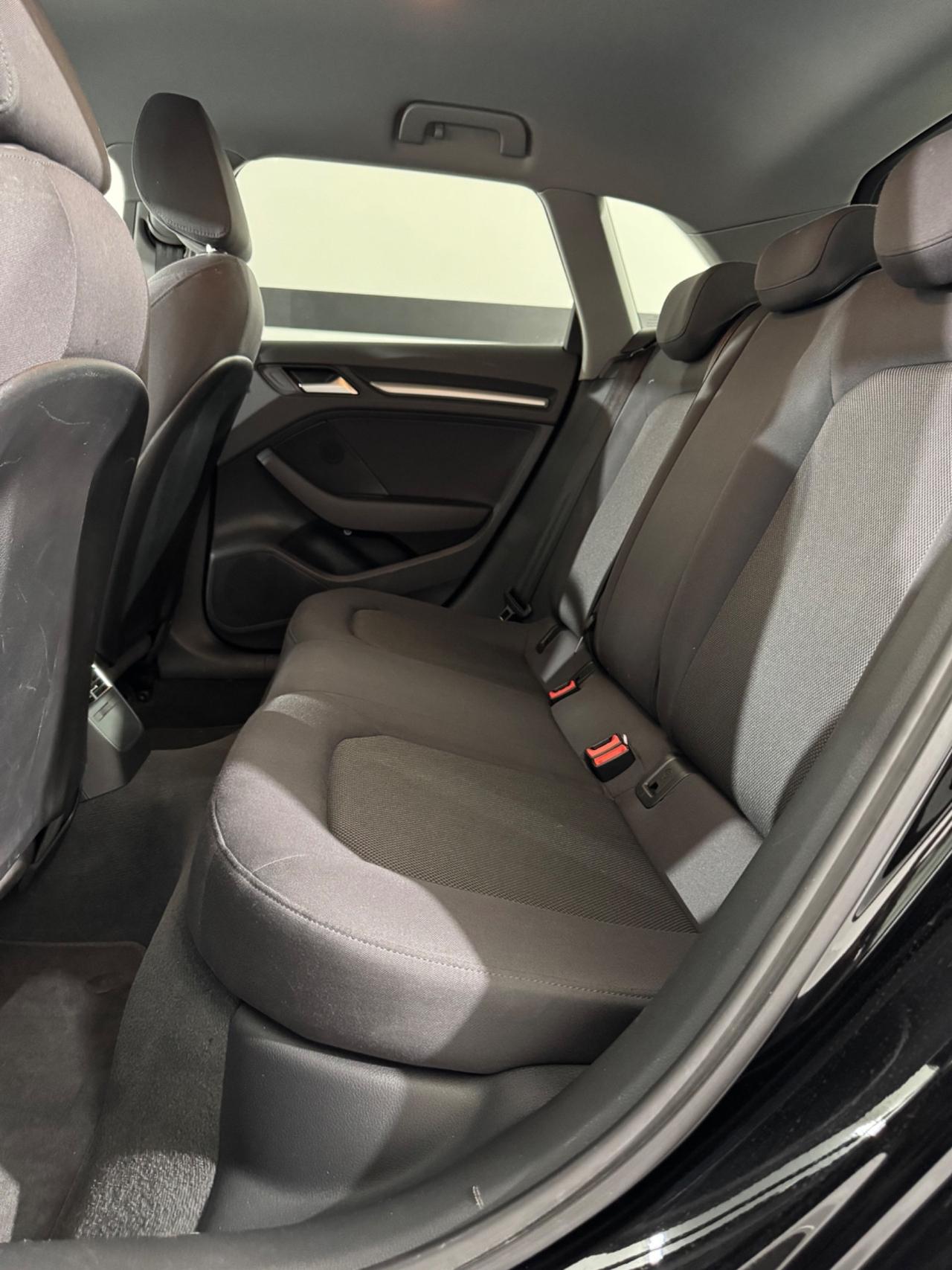 Audi A3 SPB 35 TDI S tronic Admired Identity Black