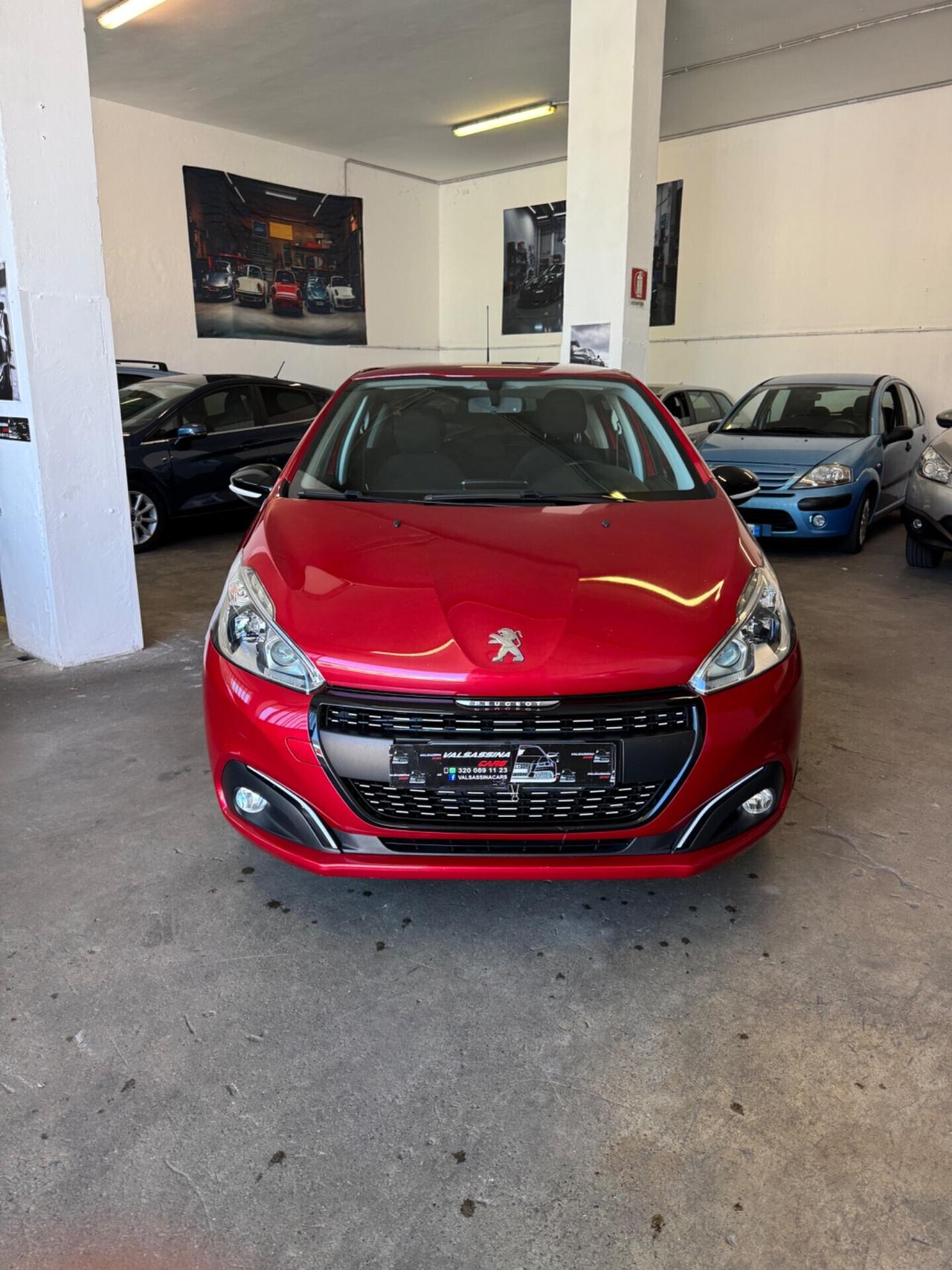 Peugeot 208 PureTech 82 5 porte Allure