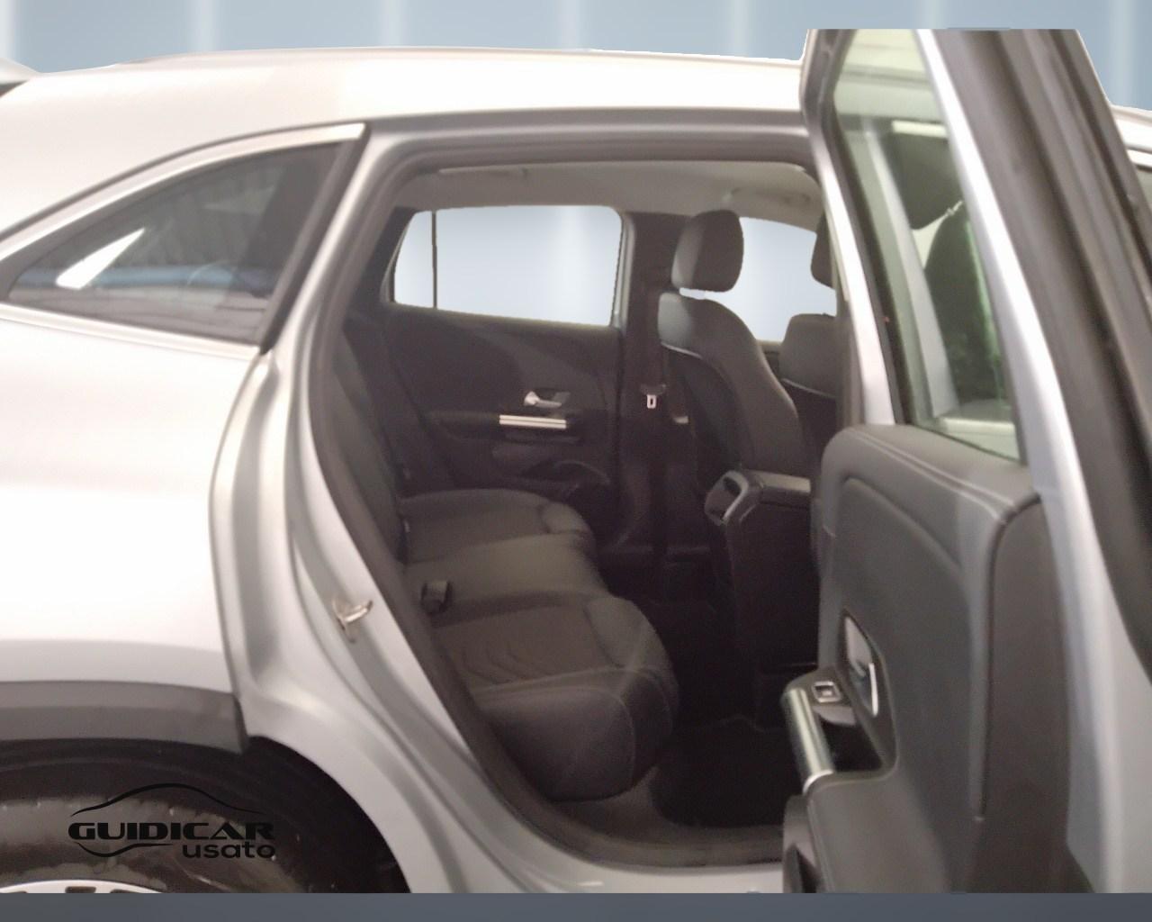 Mercedes-Benz GLA-H247 2023 - GLA 180 d Progressive Advanced auto