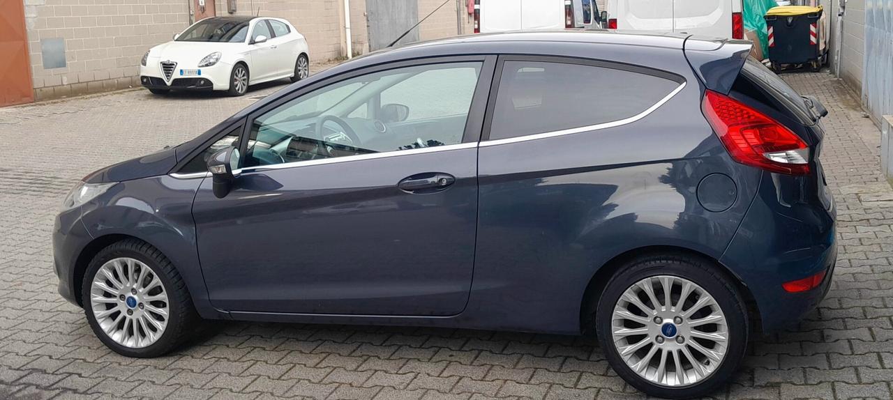 Ford Fiesta 1.2 16v Titanium E5 NeopatentatiOK