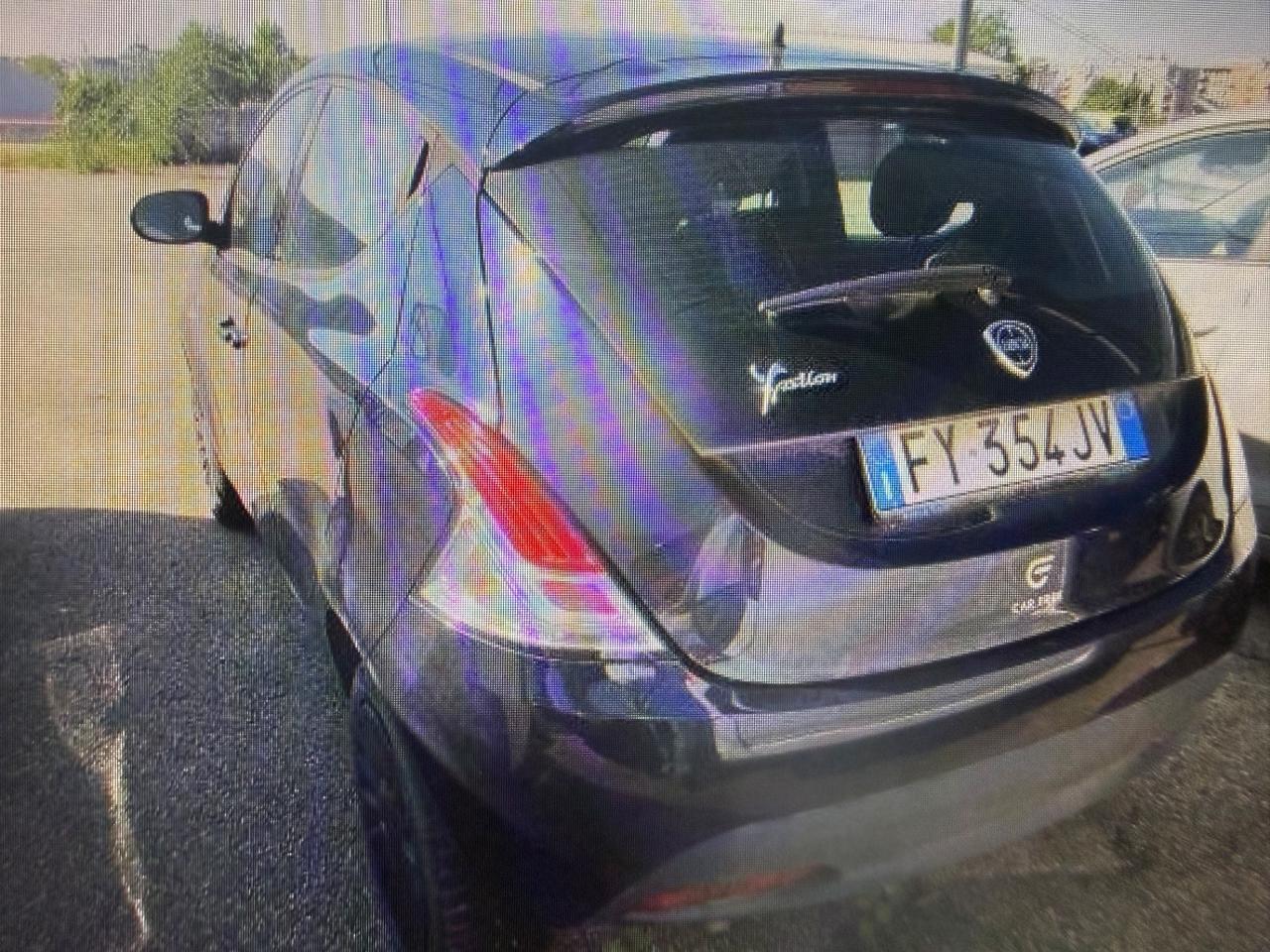 Lancia Ypsilon 1.2 69 CV 5 porte S&S Gold