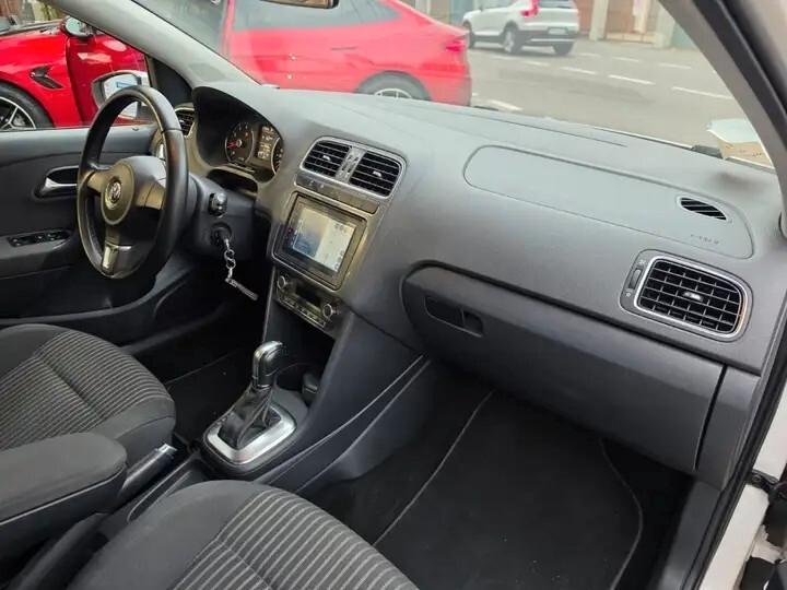 Volkswagen Polo 1.4 DSG 5 porte Highline