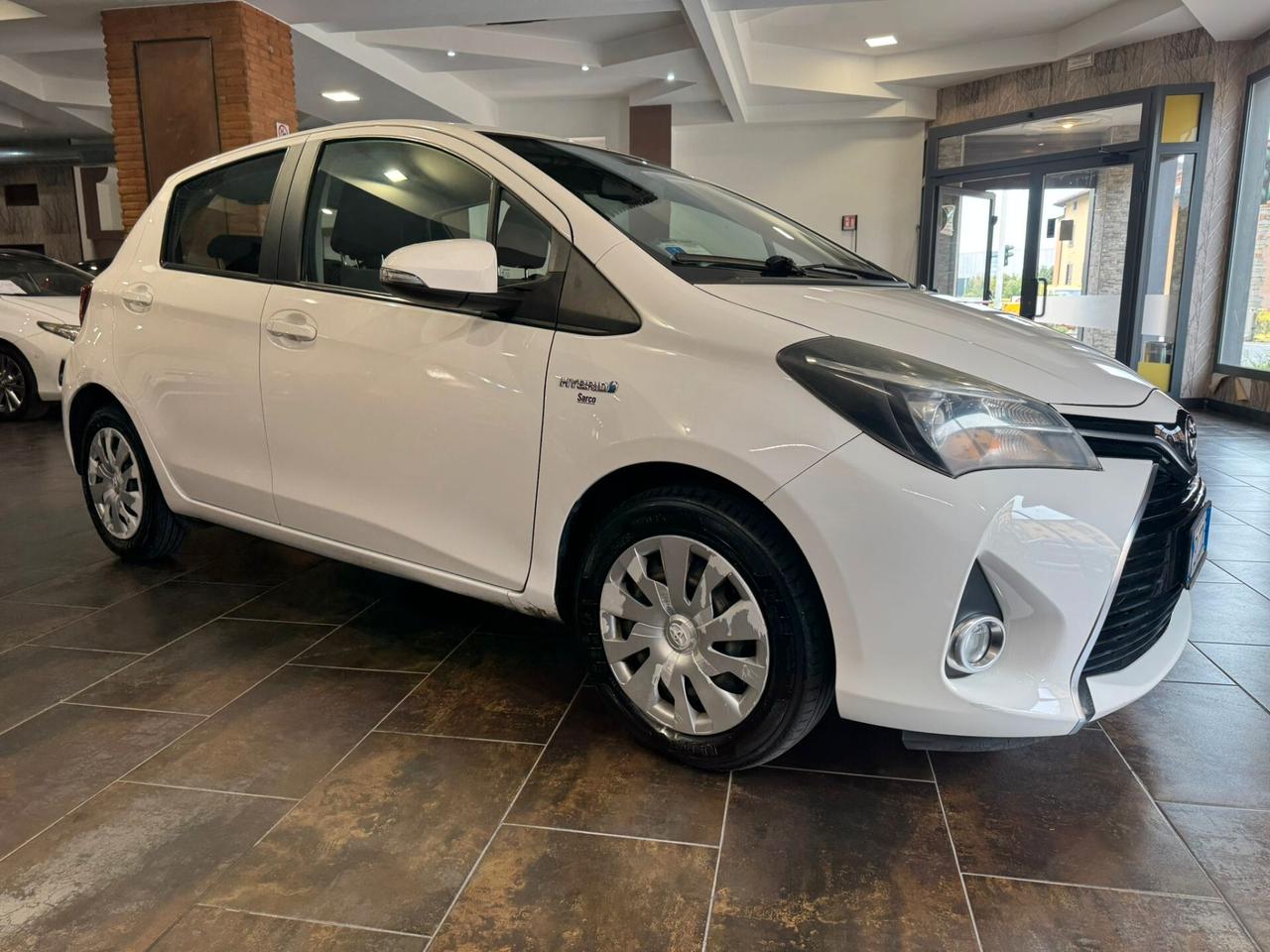 Toyota Yaris 1.5 Hybrid 5 porte Cool