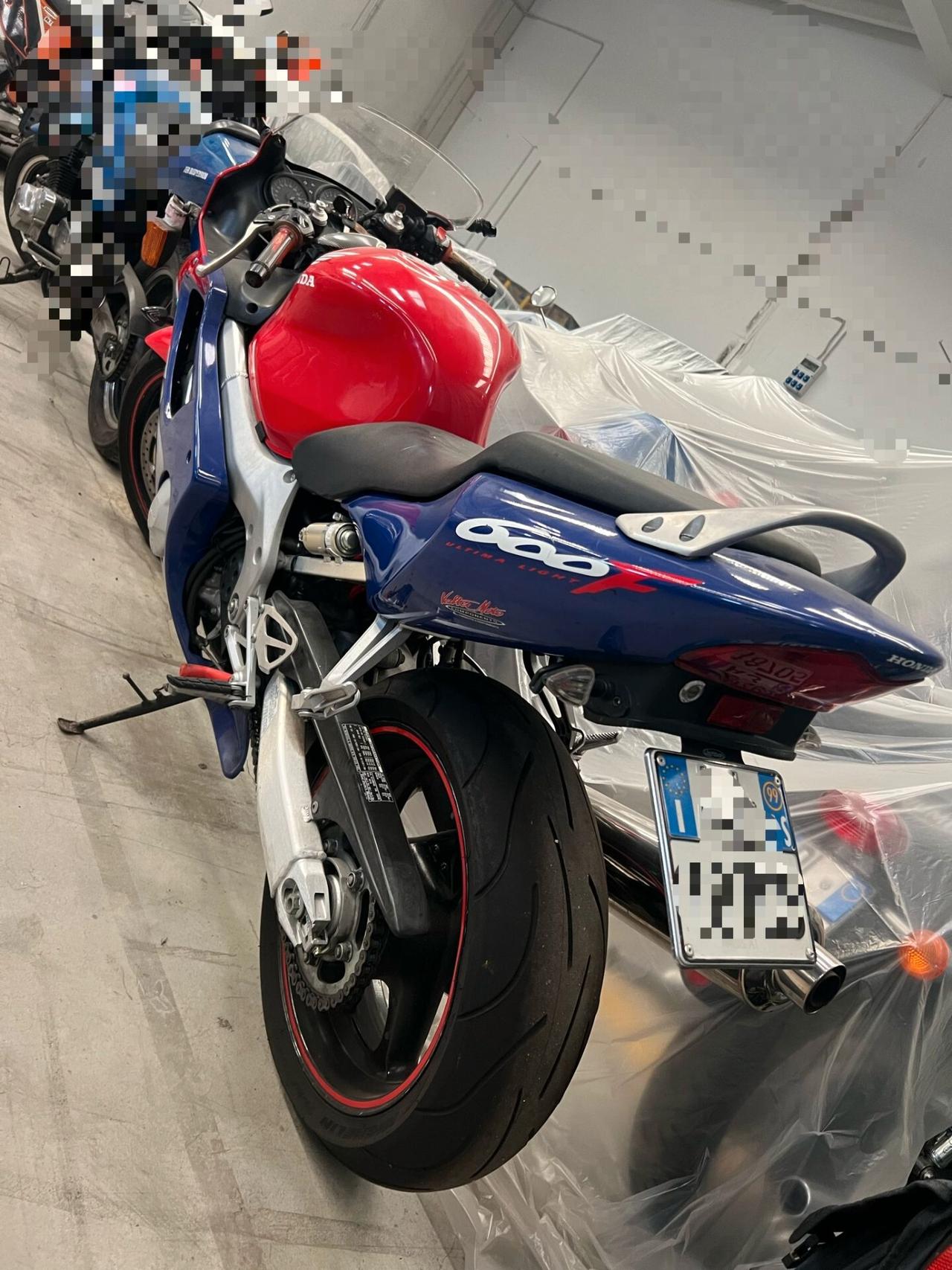 HONDA CBR 600 F PARI A NUOVO