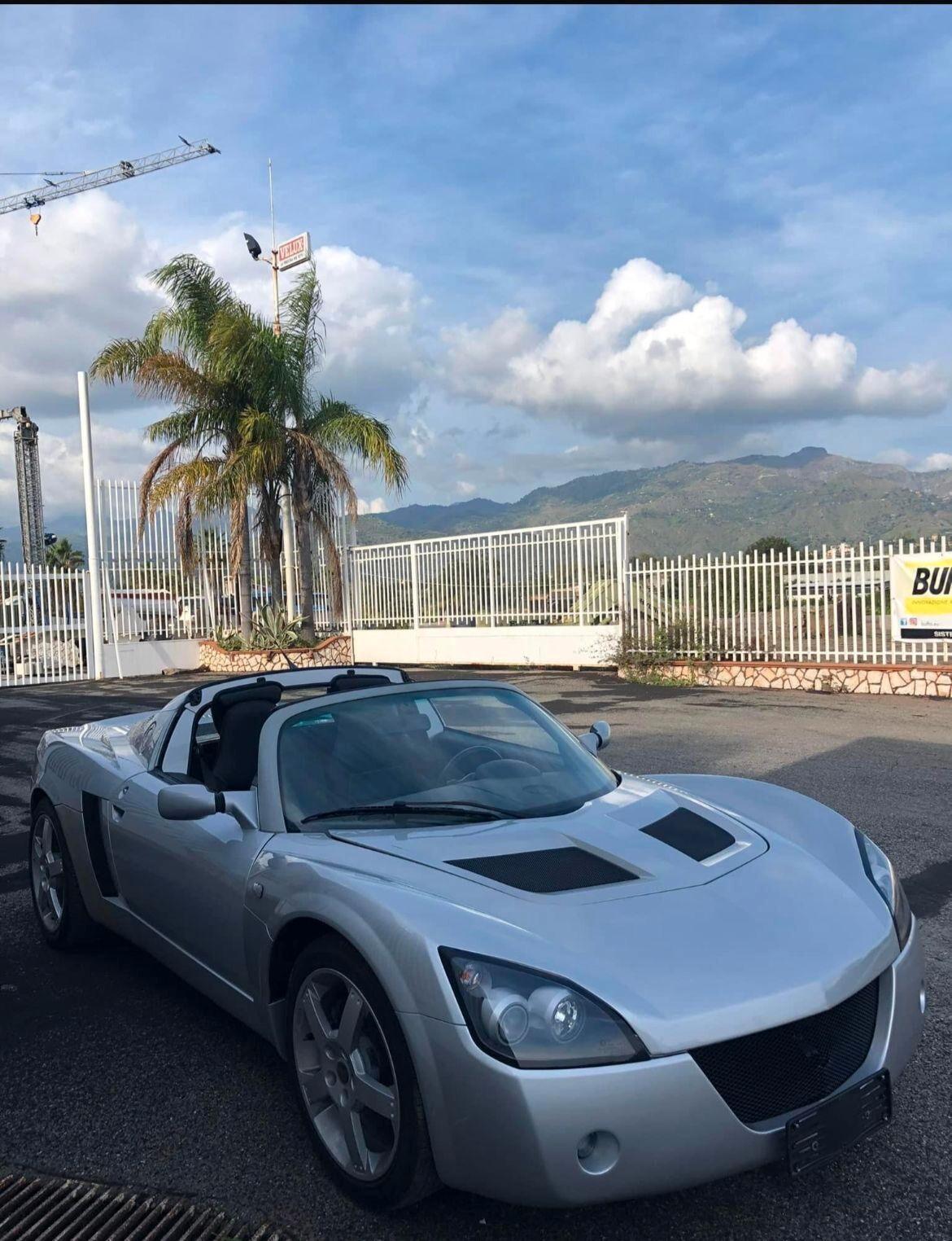 Opel Speedster 2.2 16V