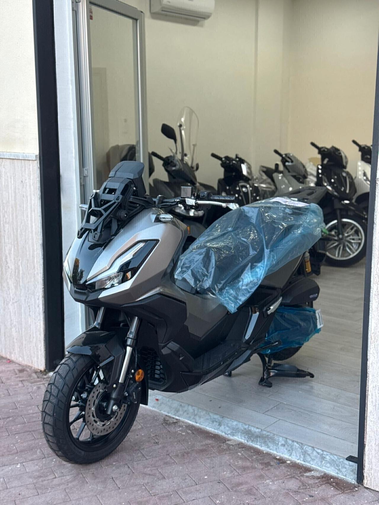Honda ADV 350