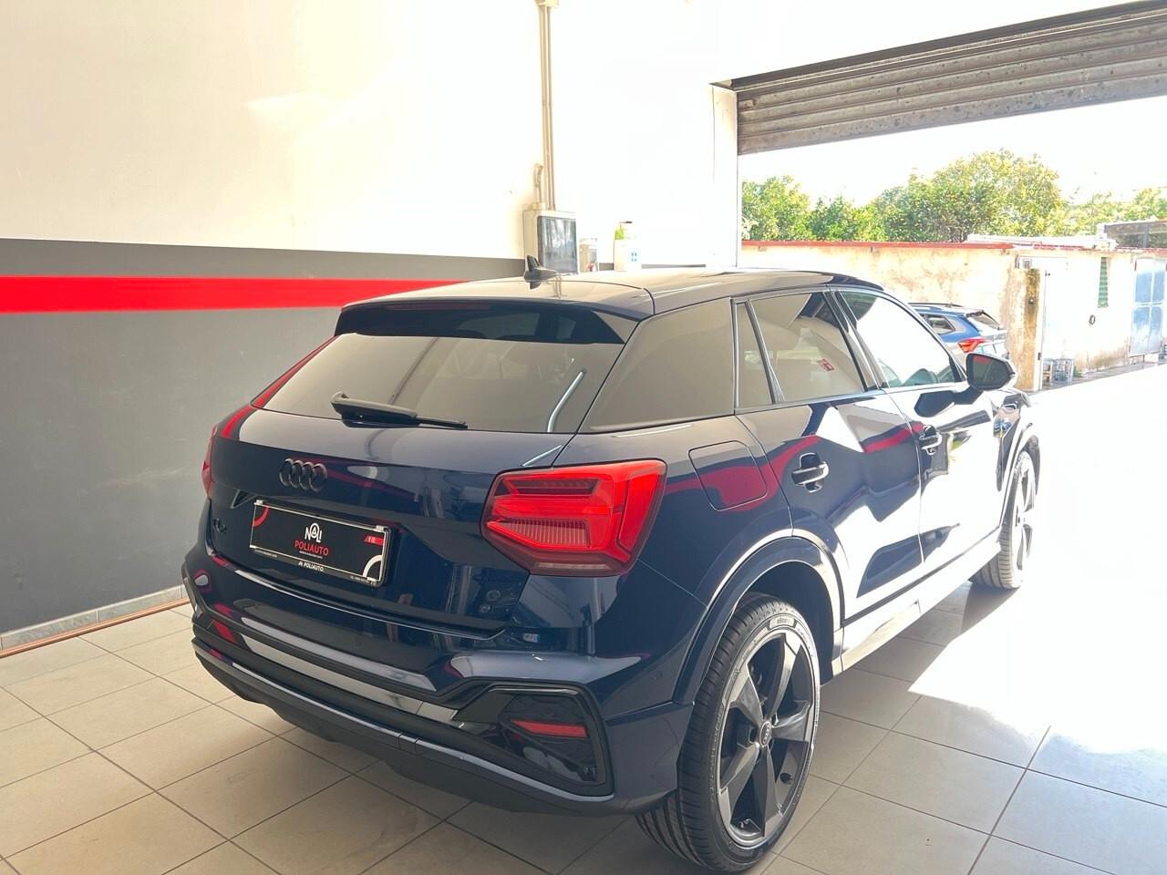 Audi Q2 30 TDI S tronic Identity Black