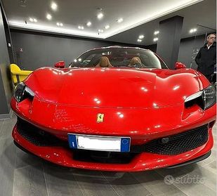 2025 Ferrari 296 "GTS" 3.0cc 662cv