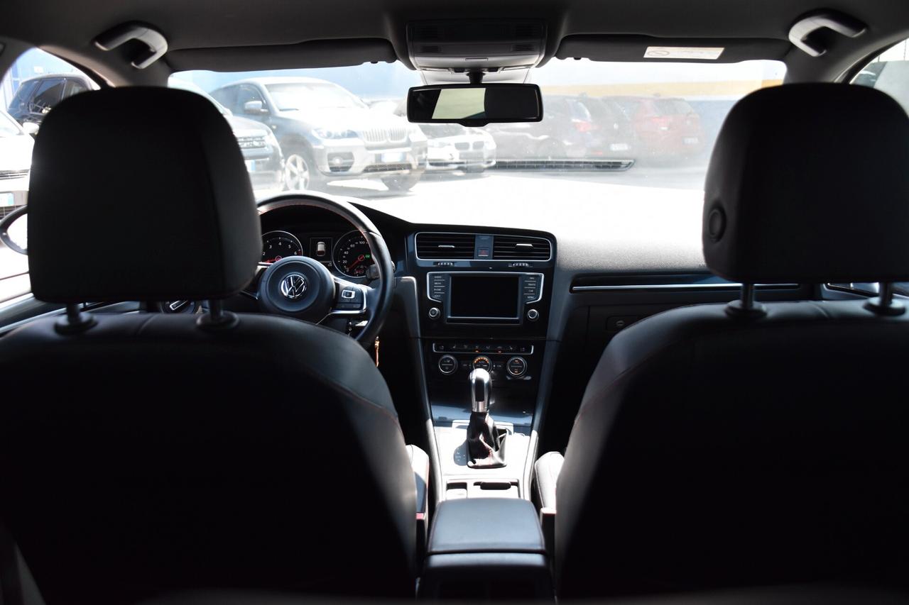Volkswagen Golf GTI Performance 2.0 TSI DSG 5p. BlueMotion Technology
