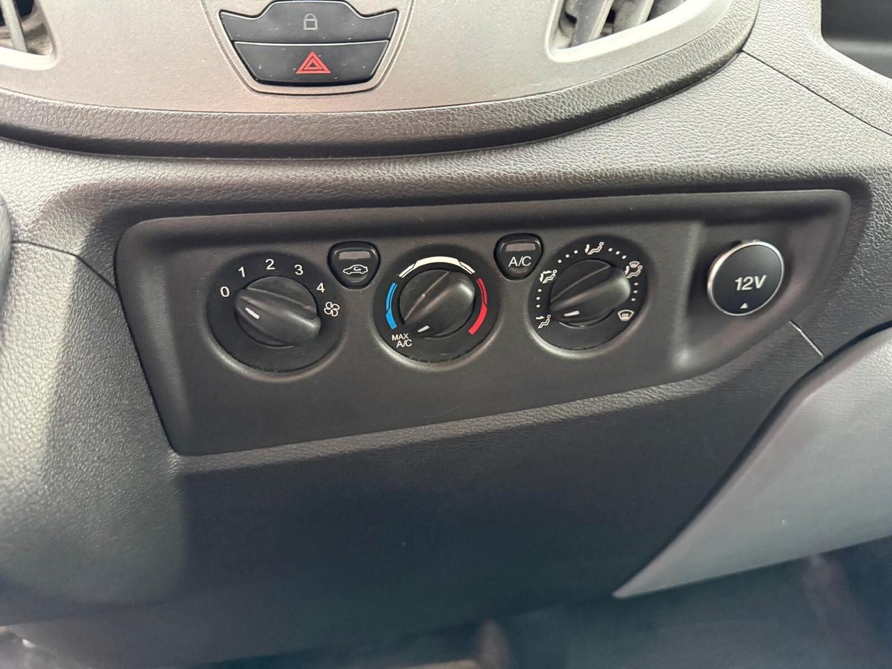 Ford Transit 310 2.0TDCi EcoBlue PL-TM Combi Entry