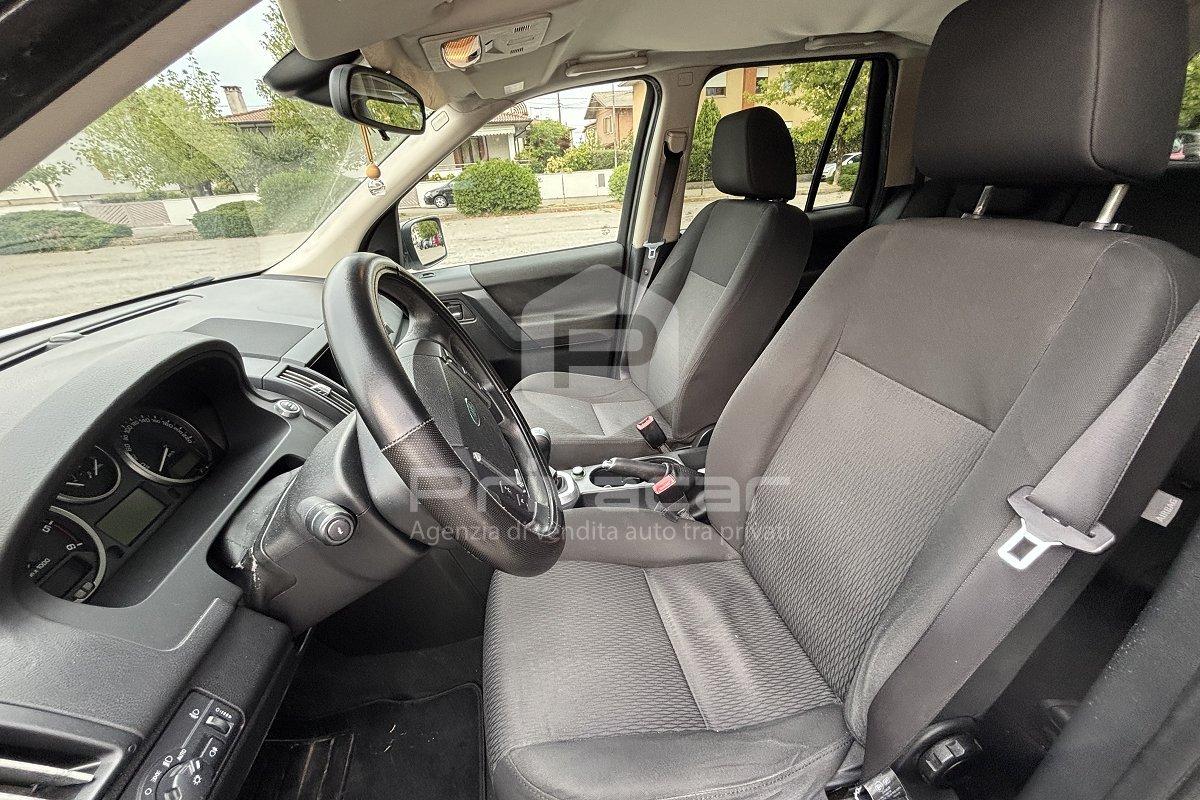 LAND ROVER Freelander 2.2 TD4 S.W. E