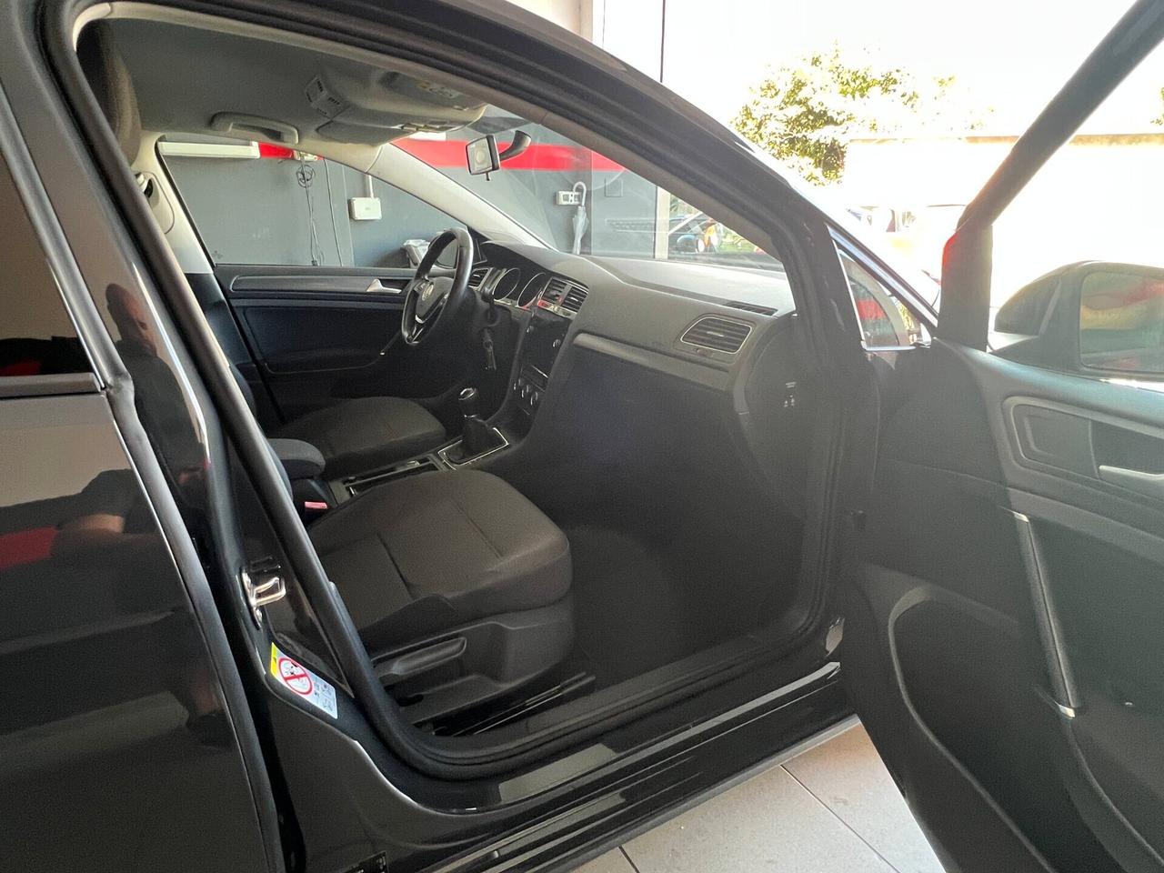 Volkswagen Golf 1.6 TDI 115 CV 5p. Business BlueMotion Technology