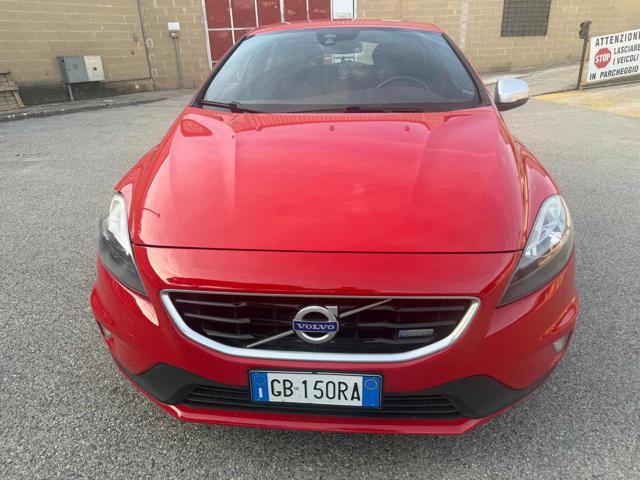 VOLVO V40 D4 R-design Momentum Stupenda Bellissima