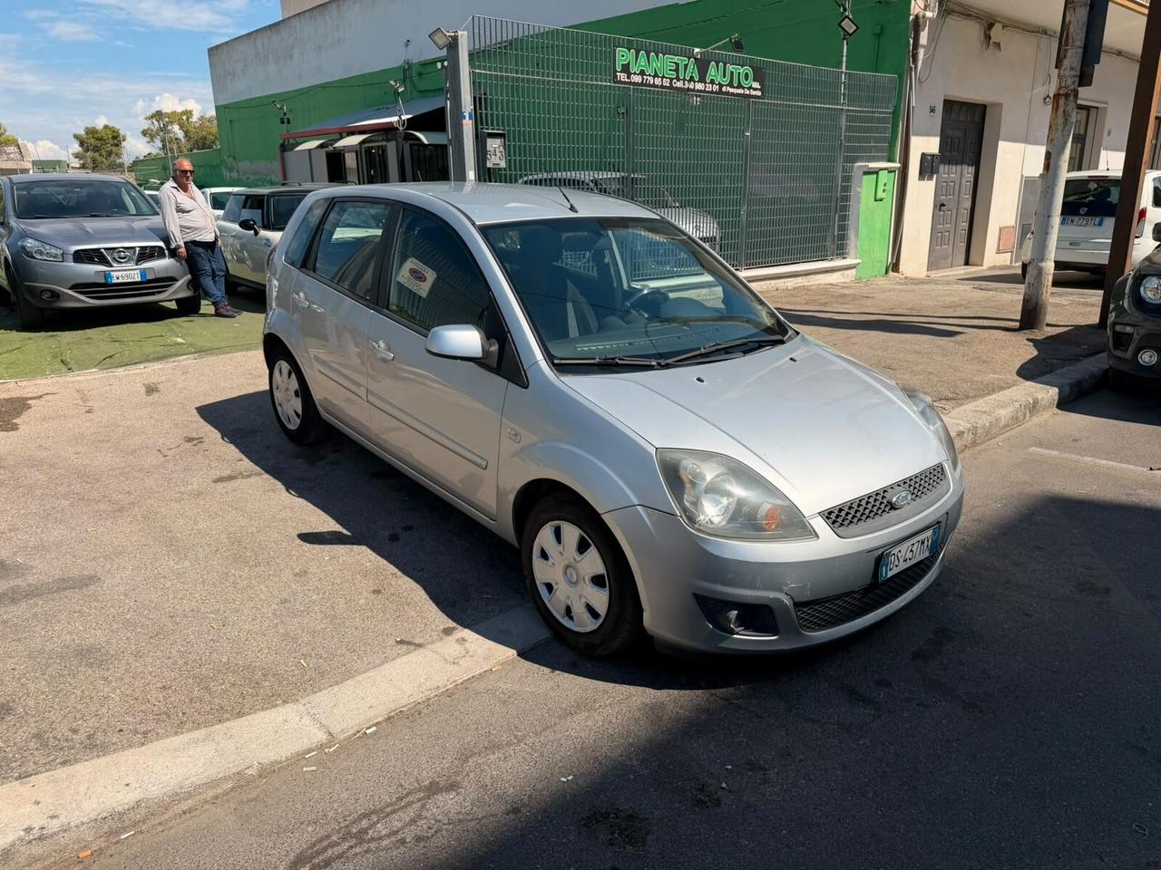 Ford Fiesta 1.2 16V 5p. Ghia