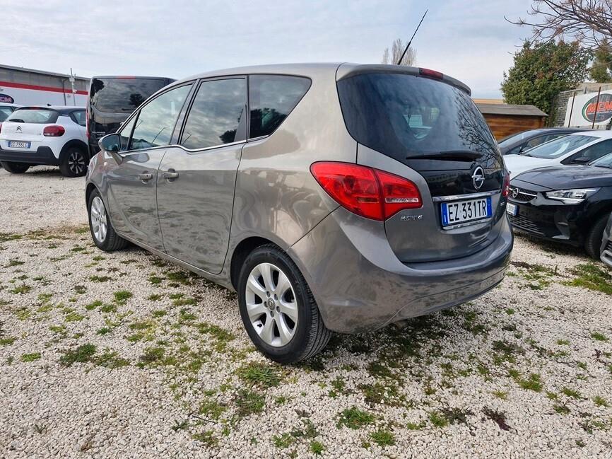 Opel Meriva 1.3 CDTI 95CV ecoFLEX Cosmo