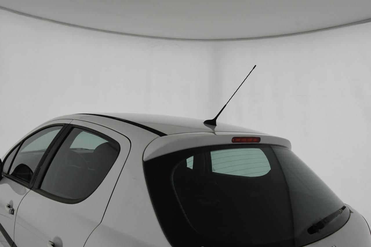 PEUGEOT 207 5p 1.4 8v X-Line eco-Gpl FL X COMMERCIANTI+NEOPATENTATI