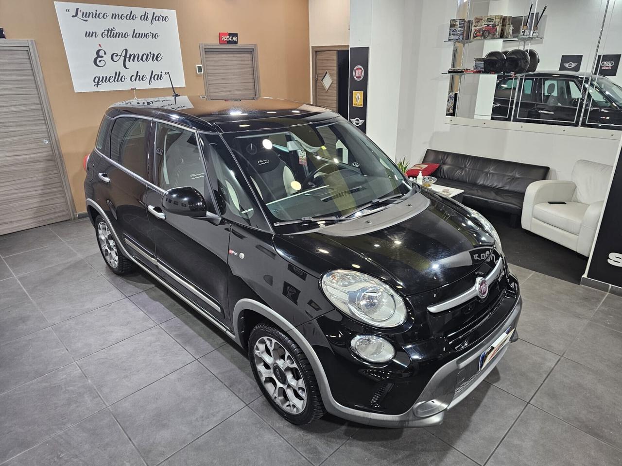 500L 1.3 MTJ 95cv Trekking Automatica Panoramica