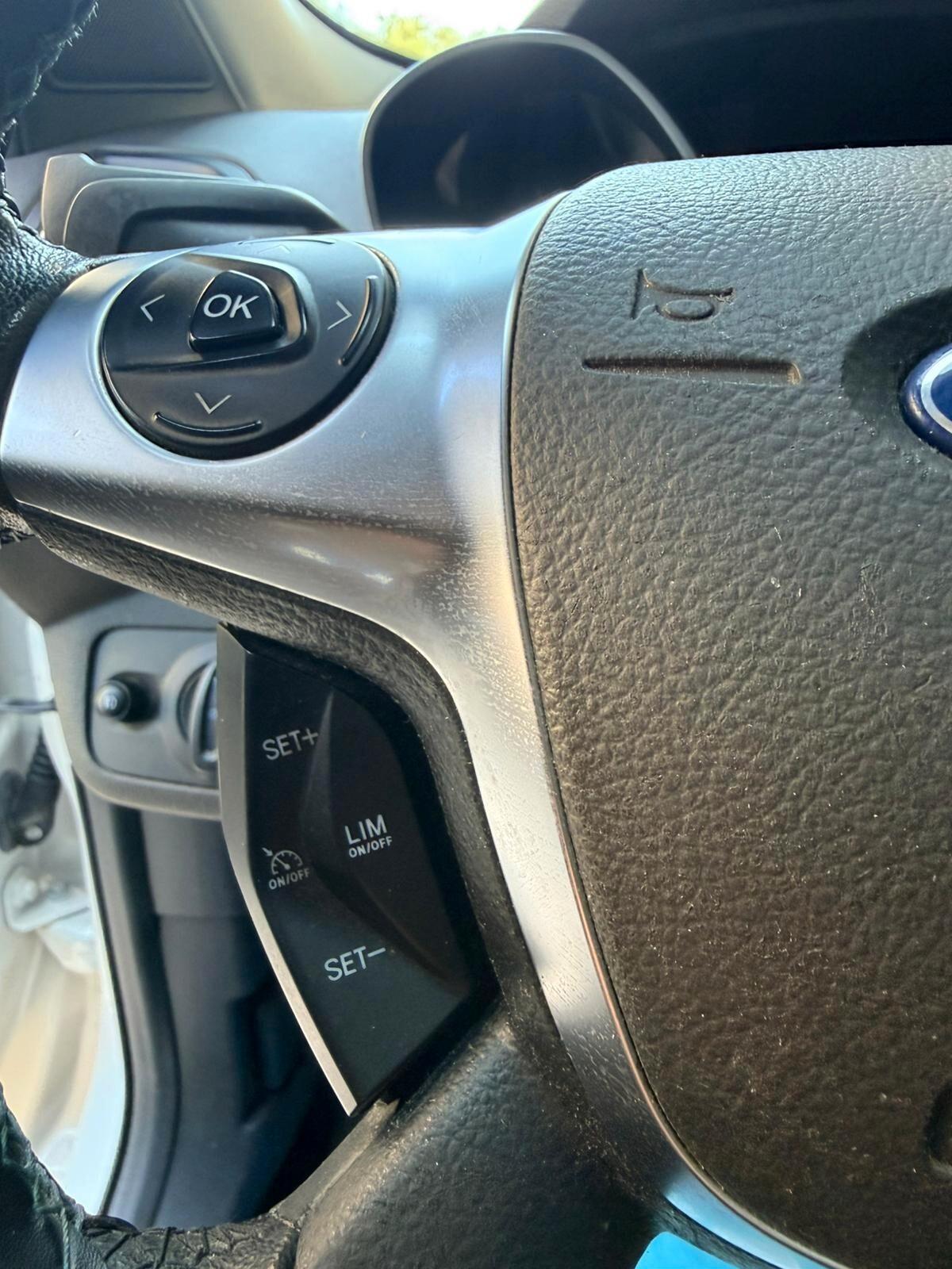 Ford Kuga 2.0 TDCI 150 CV S&S 4WD Powershift Titanium X