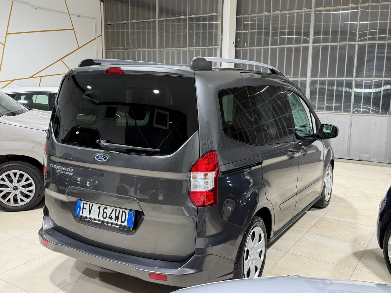 Ford Tourneo Courier 1.5 TDCI 75 CV Sport 5 Posti