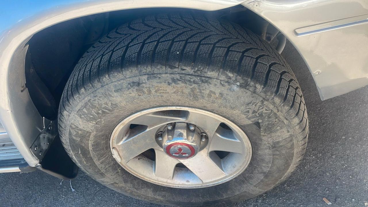 Mitsubishi L200 2.5 TD cat 4WD Double Cab Intense