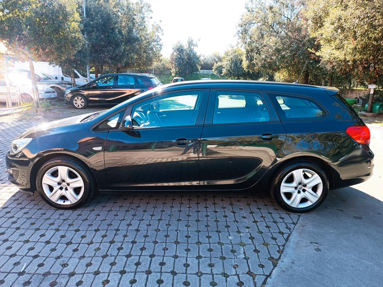 Opel Astra 1.4 Turbo 140CV Sports Tourer GPL Tech Elective